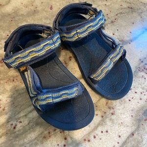 Kids Tevas size 8